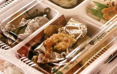 お弁当支給